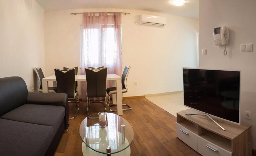 Heidi Apartamento Podstrana Exterior foto